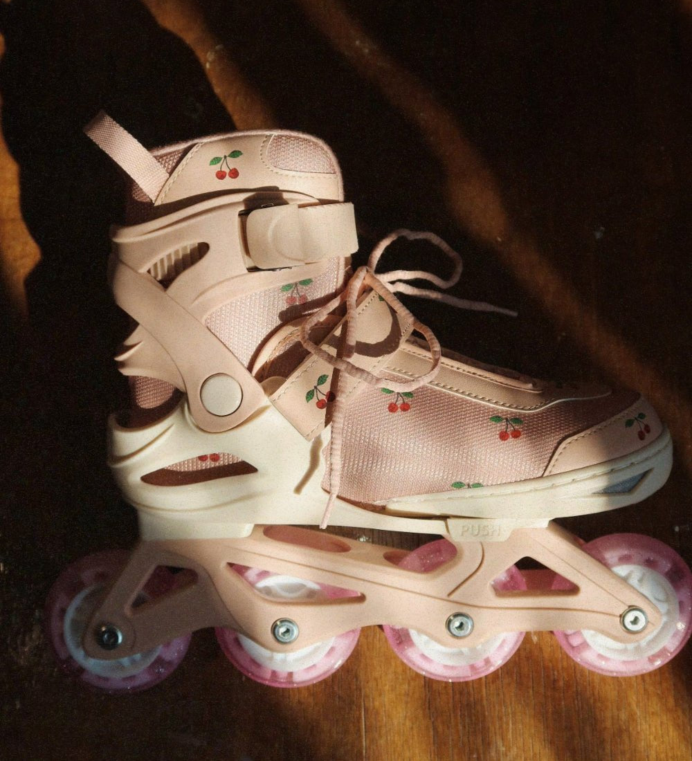 Svítící kolečkové brusle KONGES SLOJD Cherry | Lavly.cz
