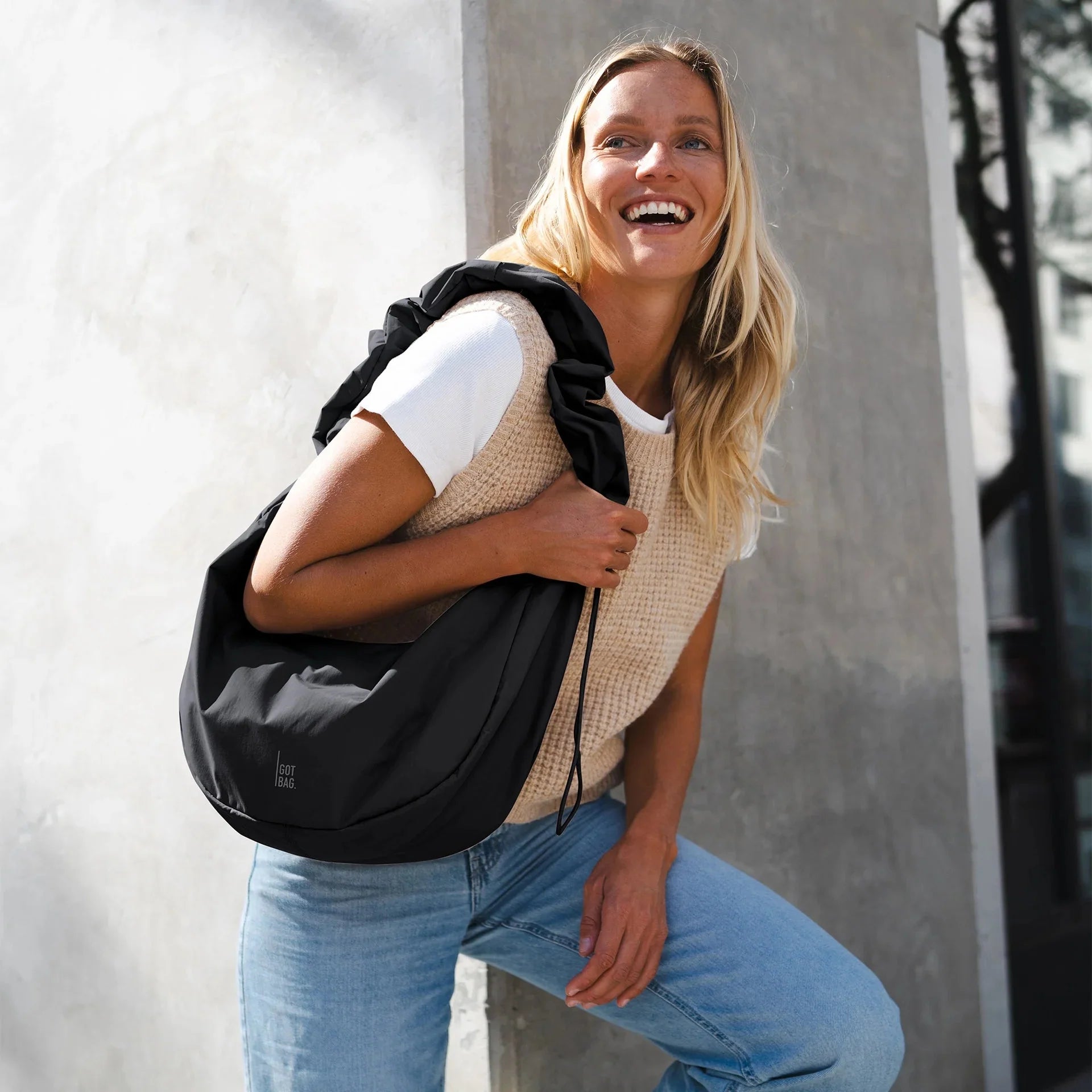 Taška GOT BAG Moon Ruffle Black | Lavly.cz