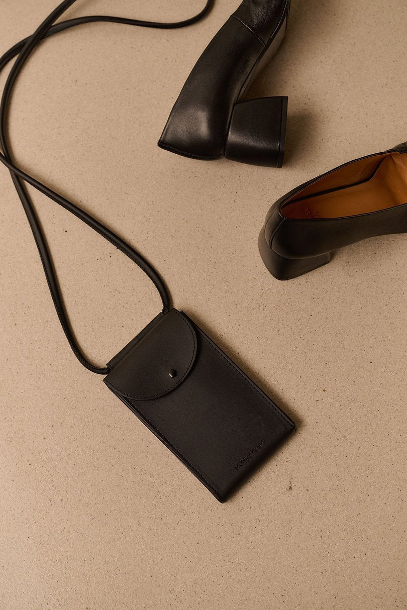 Taštička na mobil MONK&ANNA Black | Stylové doplňky pro děti a ženy | Lavly.cz