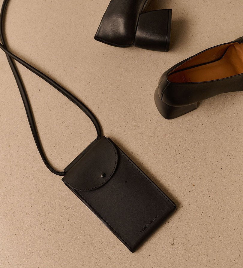 Taštička na mobil MONK&ANNA Black | Stylové doplňky pro děti a ženy | Lavly.cz