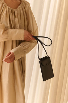 Taštička na mobil MONK&ANNA Black | Stylové doplňky pro děti a ženy | Lavly.cz