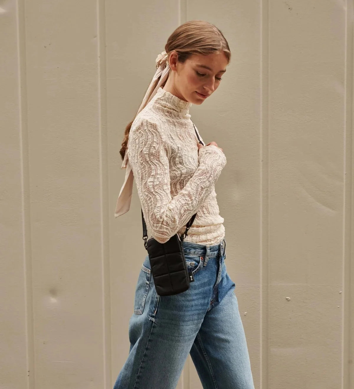 Taštička na mobil TINNE+MIA Luce Black | Lavly.cz