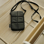 Taštička na mobil TINNE+MIA Luce Black | Lavly.cz