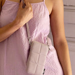 Taštička na mobil TINNE+MIA Luce Violet Ice | Lavly.cz