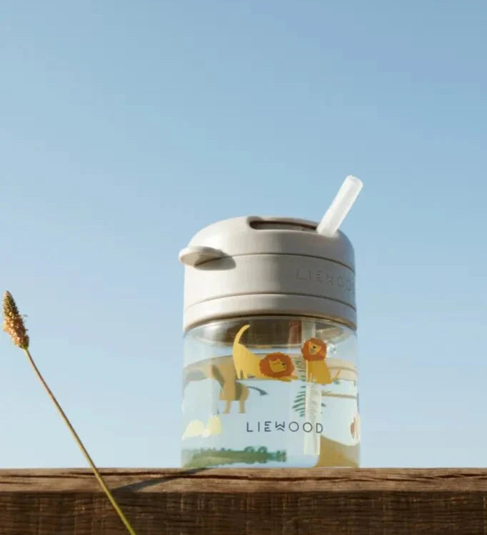 Tritanový nevylévací hrnek s brčkem LIEWOOD Pavia | Stylové doplňky pro děti a ženy | Lavly.cz