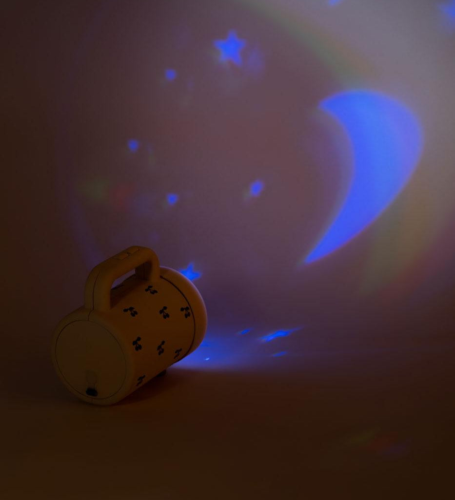 Velká dětská svítilna KONGES SLOJD Cherry | Stylové doplňky pro děti a ženy | Lavly.cz