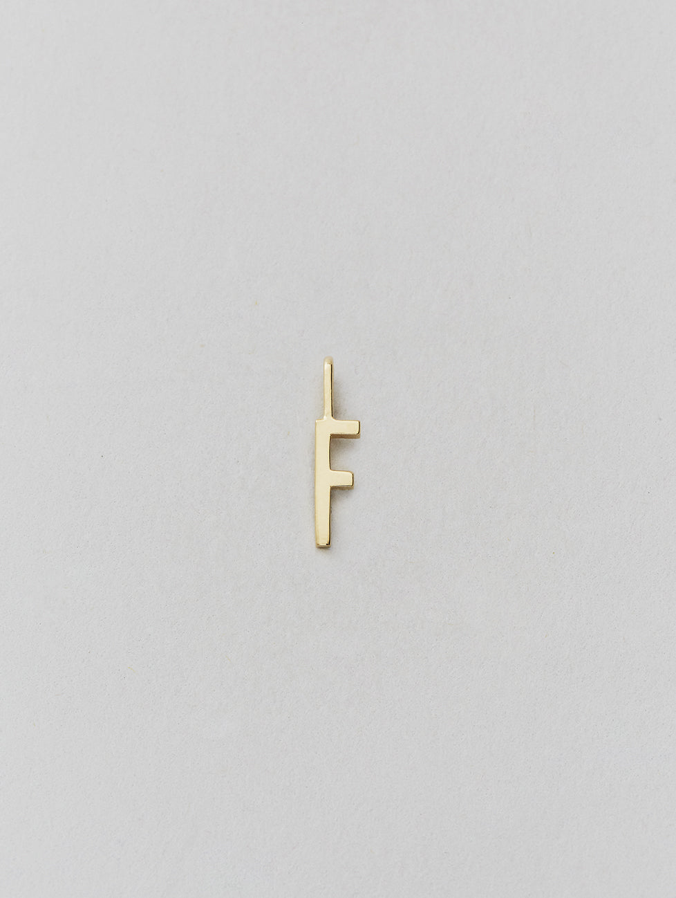 Zlatý přívěsek Písmeno A - Z - 10 mm DESIGN LETTERS | Stylové doplňky pro děti a ženy | Lavly.cz