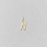 Zlatý přívěsek Písmeno A - Z - 10 mm DESIGN LETTERS | Stylové doplňky pro děti a ženy | Lavly.cz