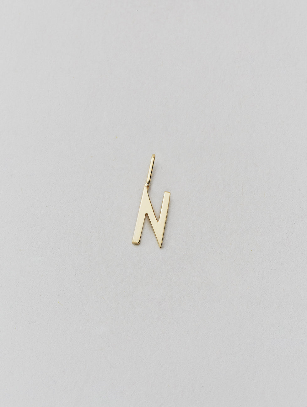 Zlatý přívěsek Písmeno A - Z - 10 mm DESIGN LETTERS | Stylové doplňky pro děti a ženy | Lavly.cz