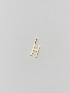 Zlatý přívěsek Písmeno A - Z - 10 mm DESIGN LETTERS | Stylové doplňky pro děti a ženy | Lavly.cz