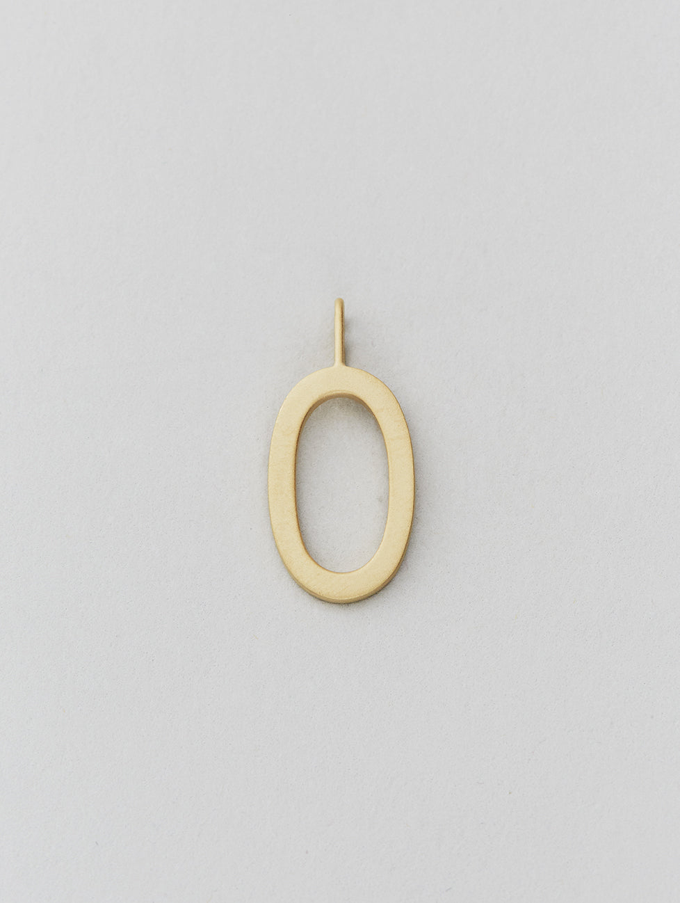 Zlatý přívěsek Písmeno A - Z - 16 mm DESIGN LETTERS | Stylové doplňky pro děti a ženy | Lavly.cz