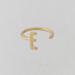 Zlatý prsten Písmeno A - Z - DESIGN LETTERS | Stylové doplňky pro děti a ženy | Lavly.cz
