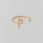 Zlatý prsten Písmeno A - Z - DESIGN LETTERS | Stylové doplňky pro děti a ženy | Lavly.cz